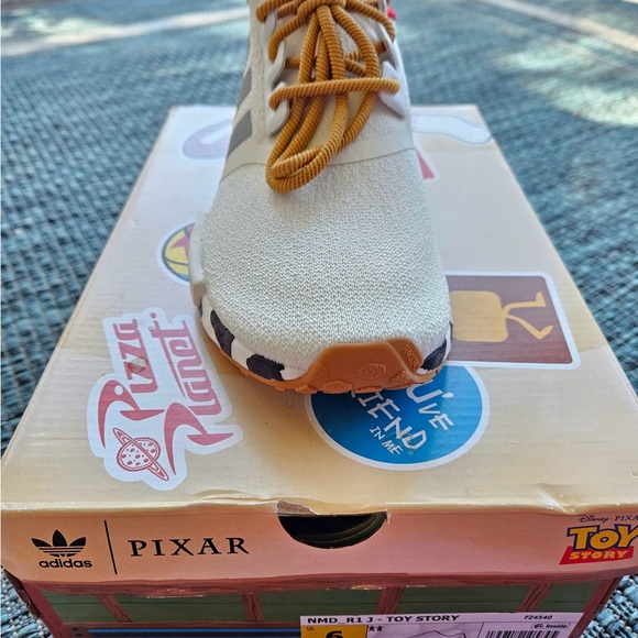 Limited edition Toy Story Woody NMD size 6 - Picture 2 of 6